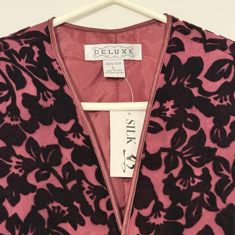Deluxe 100% Silk Burgundy Floral Vest Women’s L Lily Pattern Size L NWT - Picture 5 of 7